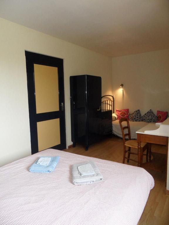 Chambres D'Hotes Domaine Du Bourg Gannay-sur-Loire Habitación foto